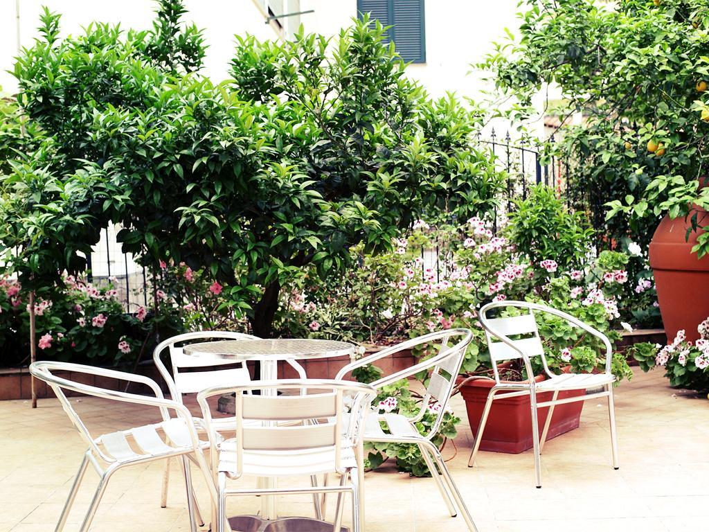 بومبيي B&B Bassotto المظهر الخارجي الصورة